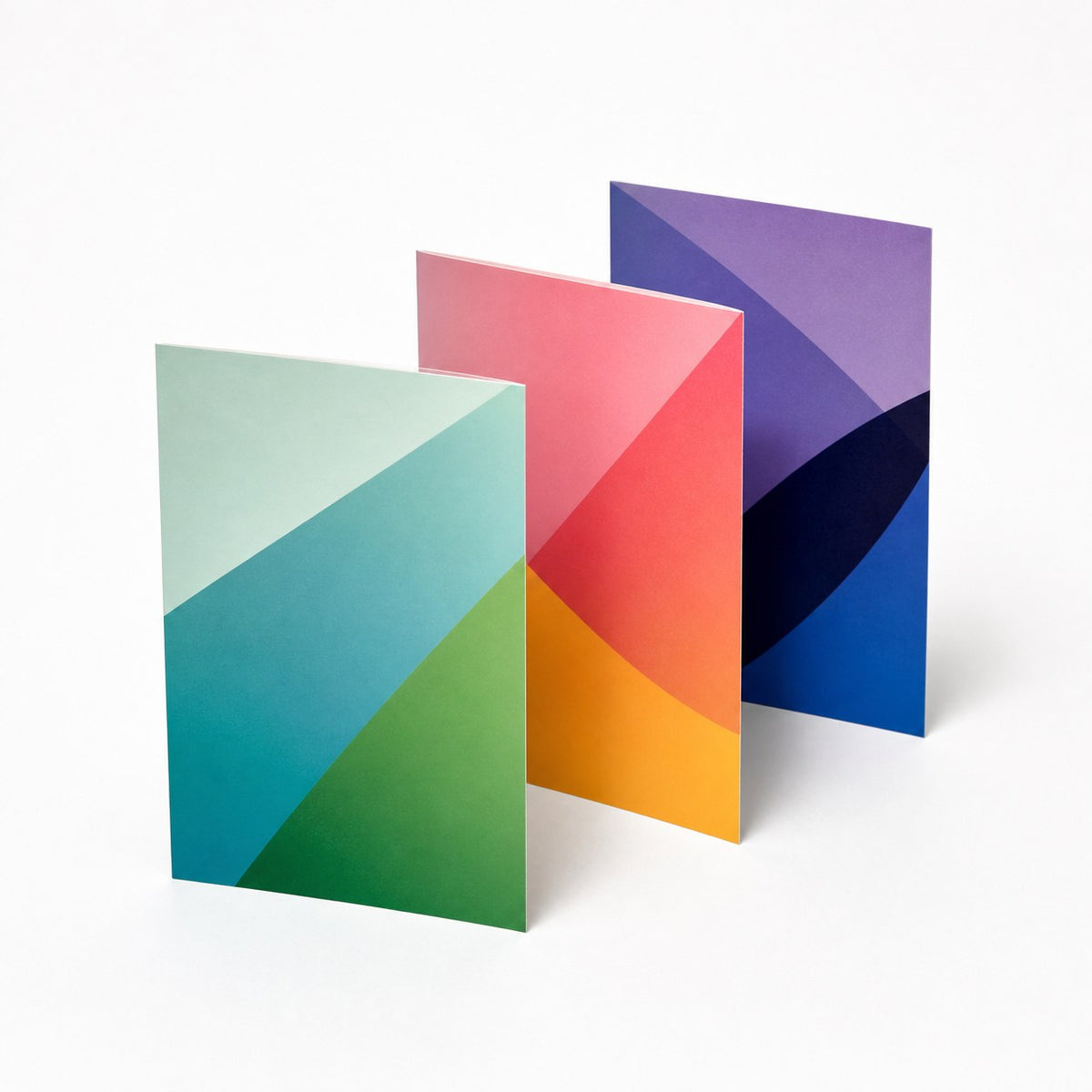 Faltblatt, gefalzt auf 26,5 cm x 15,0 cm, horizontaler Zickzackfalz, 6-seitig
