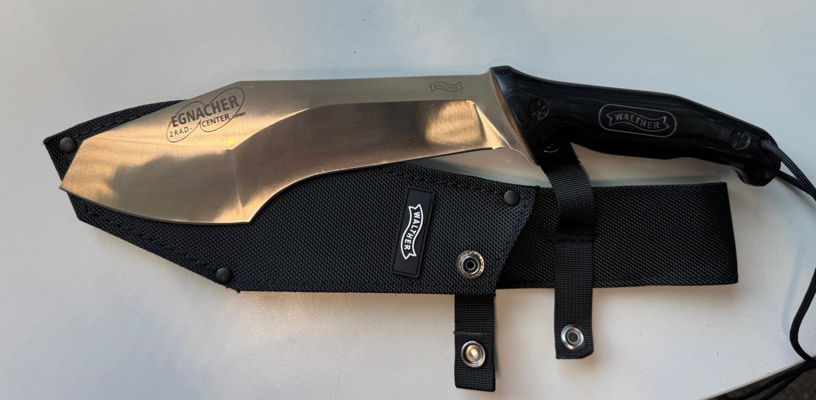 Lasergravur eines Khukri Messers