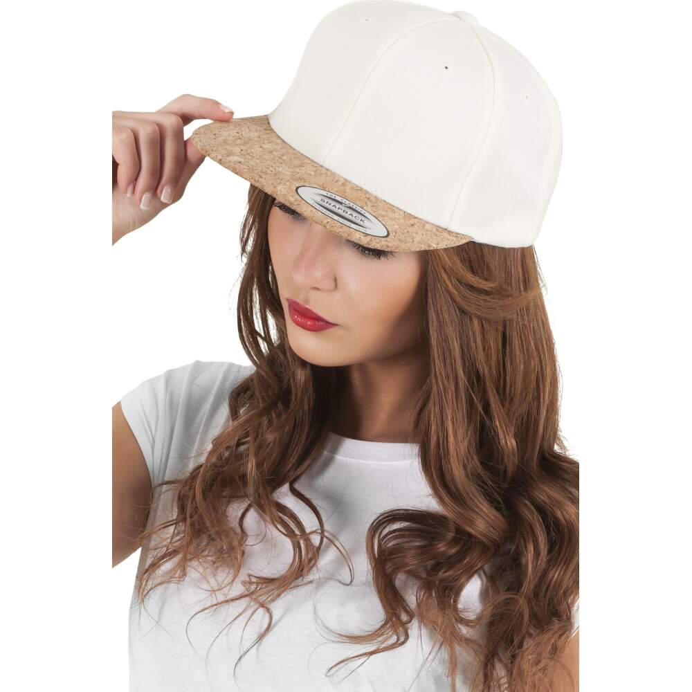 Cork Snapback in Rueckseite - bedruckbar und bestickbar