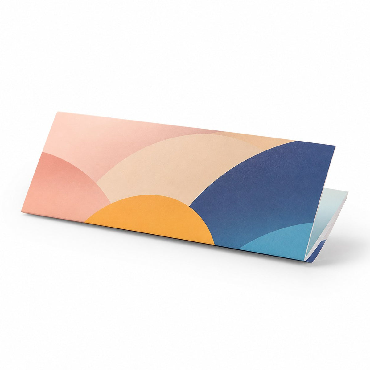 Faltblatt, gefalzt auf 29,7 cm x 10,5 cm, horizontaler Mittelfalz, 4-seitig