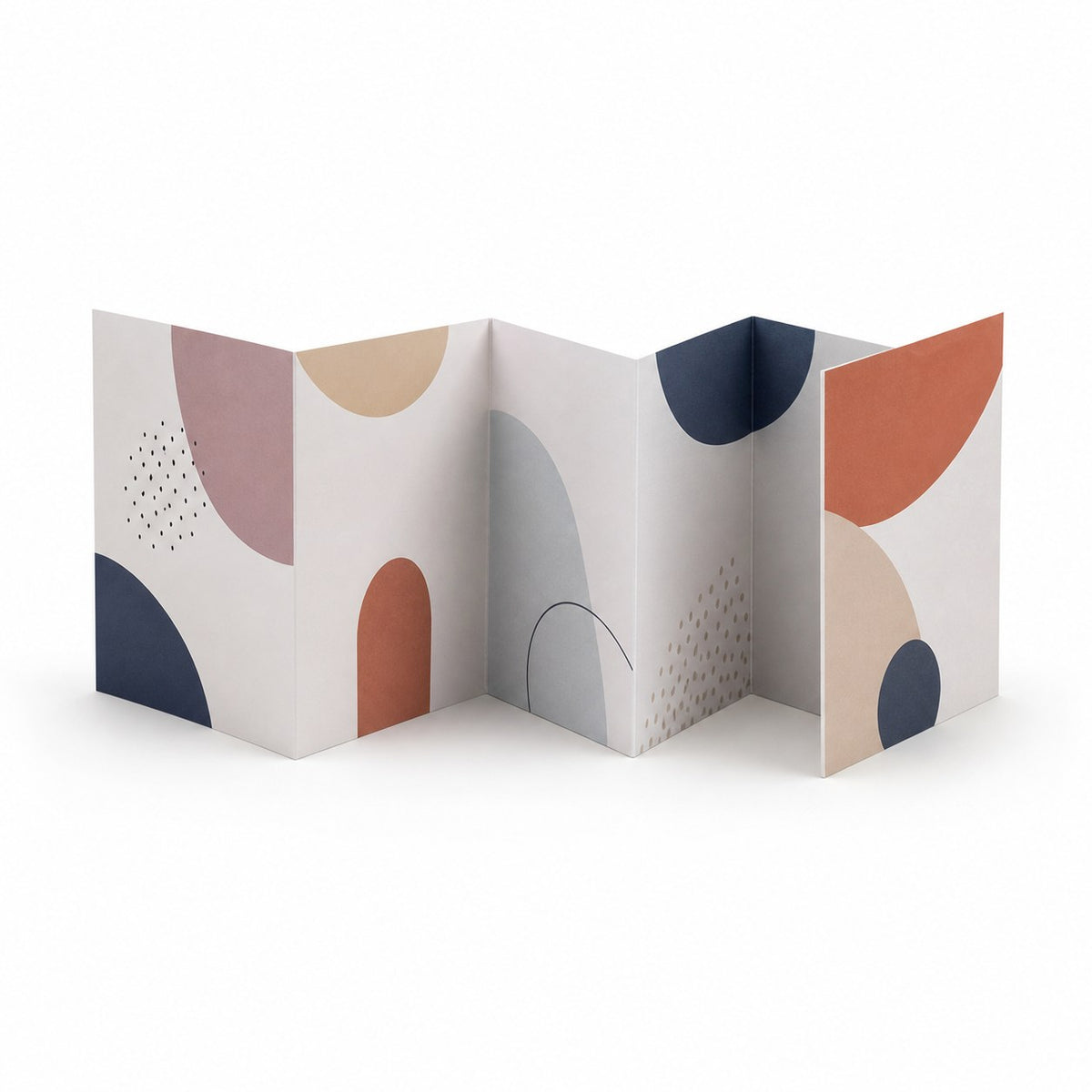 Faltblatt, gefalzt auf Quadrat 21,0 cm x 21,0 cm, vertikaler Zickzackfalz, 6-seitig