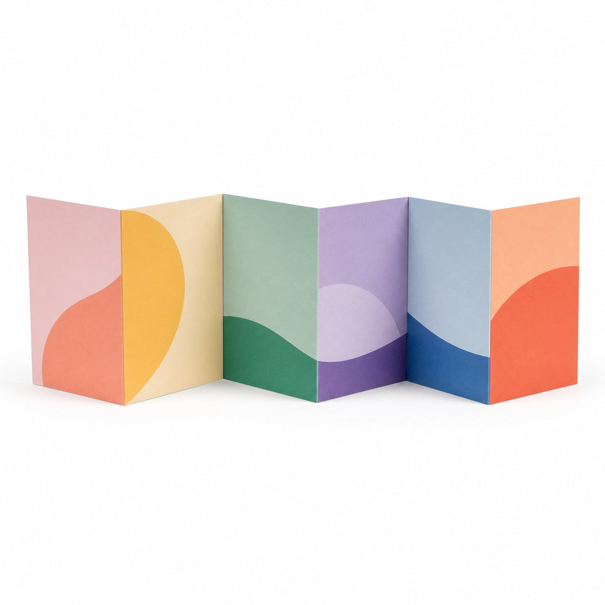 Faltblatt, gefalzt auf Quadrat 10,5 cm x 10,5 cm, horizontaler Zickzackfalz, 6-seitig